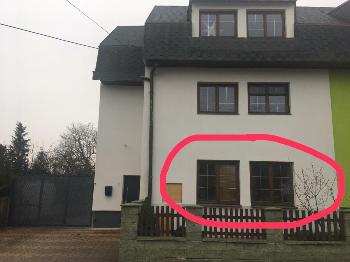 Apartment Dubnica Prejta Dubnica nad Váhom Extérieur photo